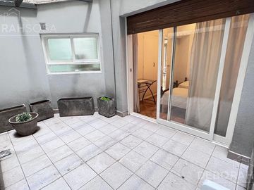 Departamento 3 amb con patio en venta. Vista a la cancha de Polo - Las Cañitas