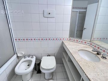 Departamento 3 amb con patio en venta. Vista a la cancha de Polo - Las Cañitas
