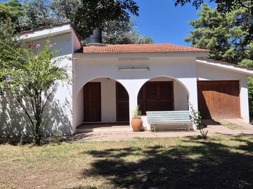 Casa de 3 Dormitorios - B° Los Morteritos - Anisacate
