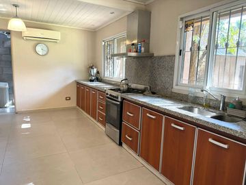 Casa en Barrio Parque Leloir