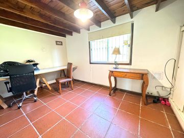 Casa en Barrio Parque Leloir