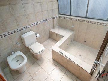 PISO PENTHOUSE CON TERRAZA PROPIA, NO HAY OTRO IGUAL