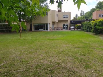 Casa - Funes