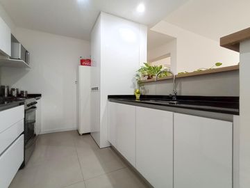 VENTA/PERMUTA - Departamento 1 dormitorio con patio y cochera - Condominio Ocho Sauces, Funes.