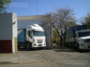 Depósito en Venta en Parque Patricios
