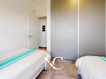 Casa en venta en Costa Esmeralda con cochera