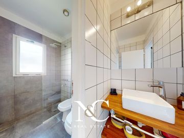 Casa en venta en Costa Esmeralda con cochera