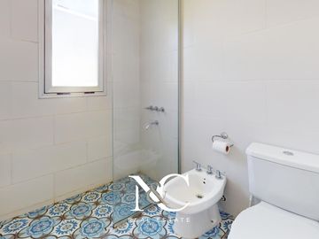Casa en venta en Costa Esmeralda con cochera