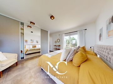 Casa en venta en Costa Esmeralda con cochera