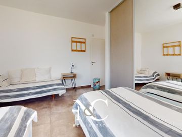 Casa en venta en Costa Esmeralda con cochera