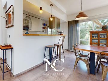 Casa en venta en Costa Esmeralda con cochera