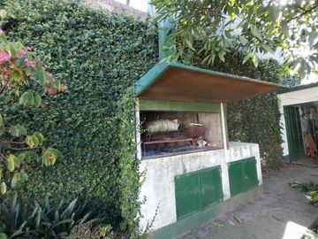 Casa en  venta 3D. en Pje Lujones 1ra cuadra. alt Av Mate de Luna 4000