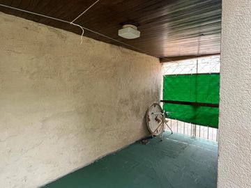 Casa - Claypole