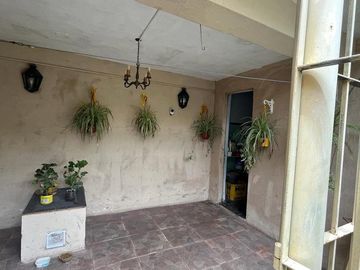 Casa - Claypole