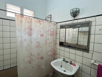 Casa - Claypole