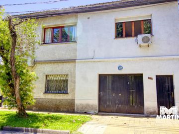 Casa PH 4 amb en P.Alta con garage y patio en Martinez