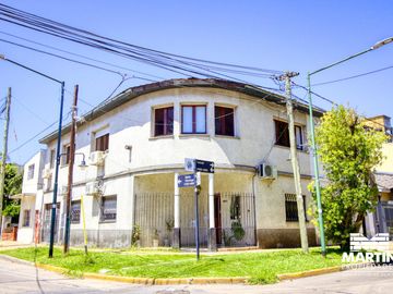 Casa PH 4 amb en P.Alta con garage y patio en Martinez