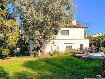 Casa Quinta 5 amb  con pileta y parque a minutos de la estacion de Moreno.