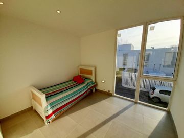 PH en venta en condominio- Ituzaingó