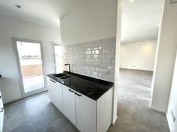 Casa en  Casa a la LAGUNA Venta 3 dorm - Pileta - Barrio San Sebastian Area 10 - PILAR