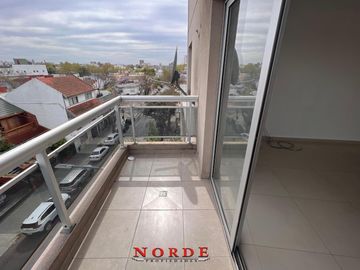 VENTA • MATADEROS • DEPARTAMENTO • 2 AMBIENTES • BALCÓN