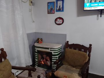 Casa en venta - 3 Dormitorios 2 Baños - Cochera - 225Mts2 - Berazategui