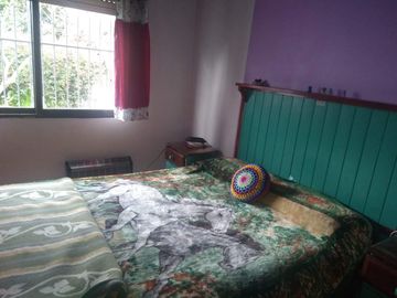 Casa en venta - 3 Dormitorios 2 Baños - Cochera - 225Mts2 - Berazategui
