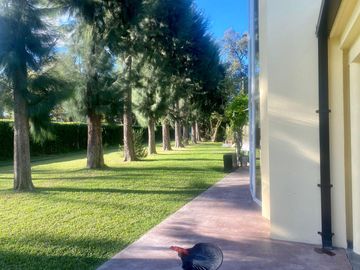 Casa en venta en country Banco Provincia, Francisco Alvarez, Moreno.-