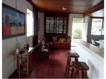 Casa campestre de 350m2 de 2 pisos, tigrera, vía a minca