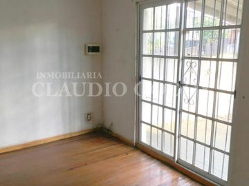 Casa en venta en Moron
