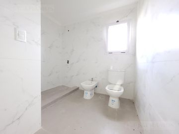 Casa - Escobar - En Venta - El Canton Puerto - PG - Interno (actualmente alquilada)
