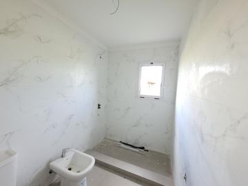 Casa - Escobar - En Venta - El Canton Puerto - PG - Interno (actualmente alquilada)