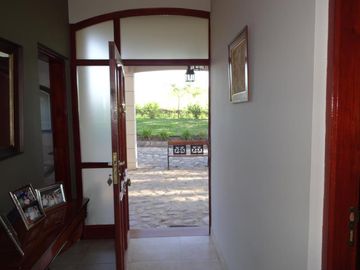 Casa venta - 5 dormitorios 6 baños - 11500mts2 totales  - Club de Campo Altos de San Lorenzo