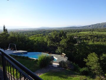 Casa venta - 5 dormitorios 6 baños - 11500mts2 totales  - Club de Campo Altos de San Lorenzo
