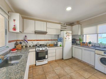 Casa de 3 dormitorios con pileta de oportunidad