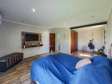 Casa de 3 dormitorios con pileta de oportunidad