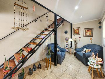 Casa de 3 dormitorios con pileta de oportunidad