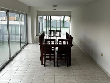 Departamento en  venta. 2D en Laprida al 100