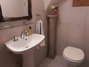 CARAPACHAY -IMPECABLE DÚPLEX DE 4 AMB CON COCHERA Y JARDÍN!!