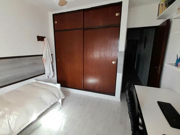 CARAPACHAY -IMPECABLE DÚPLEX DE 4 AMB CON COCHERA Y JARDÍN!!