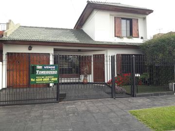 Casa - Burzaco