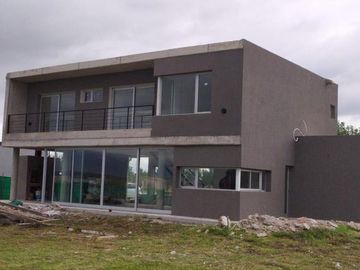 Excelente oportunidad, propiedad a estrenar de 5 ambientes - Pilar del este, Barrio San Sebastian.