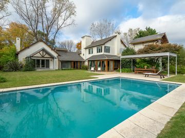 Casa en Mayling con Vista a Cancha de Polo