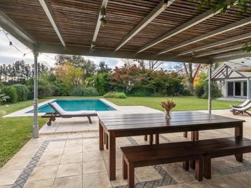 Casa en Mayling con Vista a Cancha de Polo