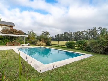 Casa en Mayling con Vista a Cancha de Polo