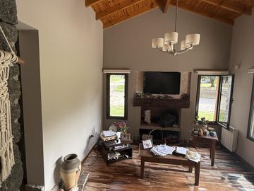 venta casa Villa General Belgrano 4 dormitorios