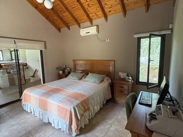 venta casa Villa General Belgrano 4 dormitorios
