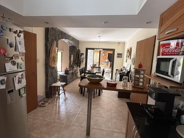 venta casa Villa General Belgrano 4 dormitorios