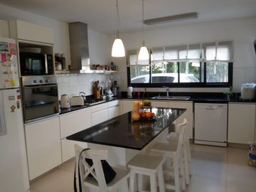 VENTA Casa en SAN ISIDRO LABRADOR A LA LAGUNA Villanueva