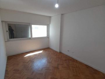 VENTA HERMOSO DEPTO DE 3 DORM - CENTRO